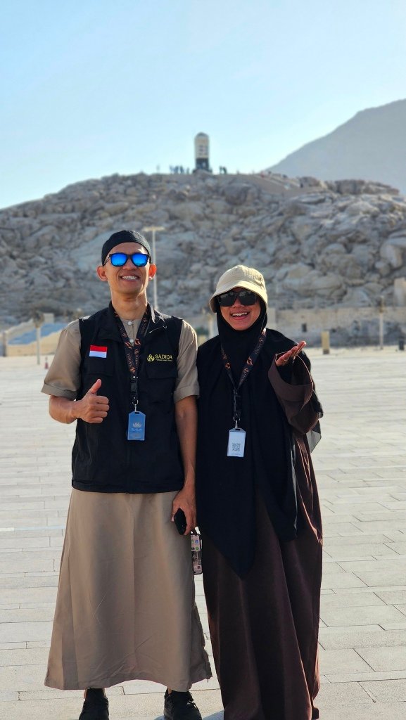 Biro perjalanan haji reguler, plus, dan furoda. Travel umrah reguler, plus, dan private. Halal tour Indonesia dan Internasional.