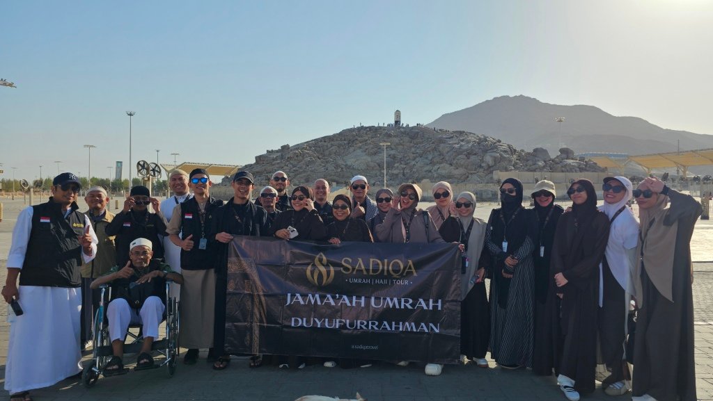 Biro perjalanan haji reguler, plus, dan furoda. Travel umrah reguler, plus, dan private. Halal tour Indonesia dan Internasional.
