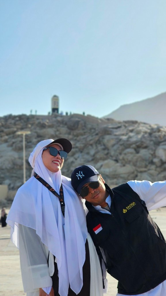 Biro perjalanan haji reguler, plus, dan furoda. Travel umrah reguler, plus, dan private. Halal tour Indonesia dan Internasional.