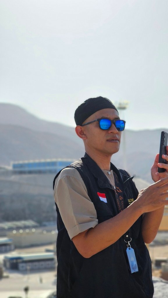 Biro perjalanan haji reguler, plus, dan furoda. Travel umrah reguler, plus, dan private. Halal tour Indonesia dan Internasional.