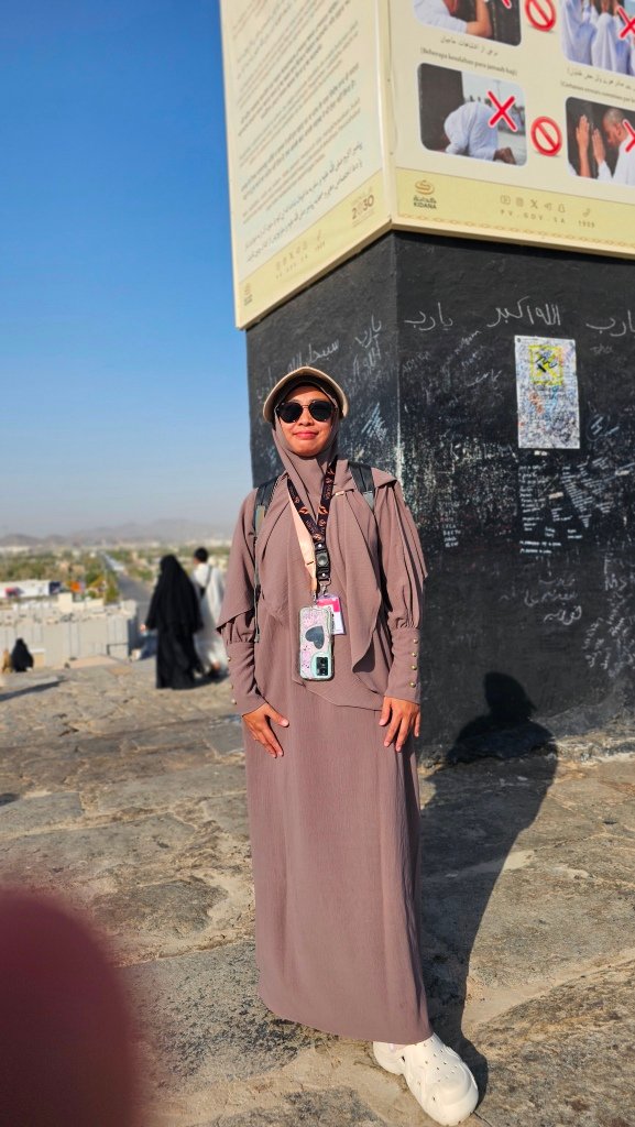 Biro perjalanan haji reguler, plus, dan furoda. Travel umrah reguler, plus, dan private. Halal tour Indonesia dan Internasional.