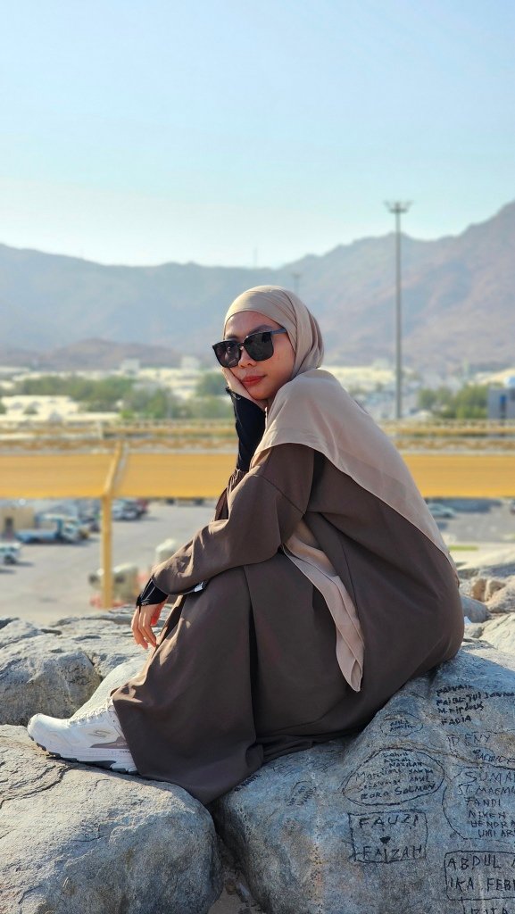 Biro perjalanan haji reguler, plus, dan furoda. Travel umrah reguler, plus, dan private. Halal tour Indonesia dan Internasional.