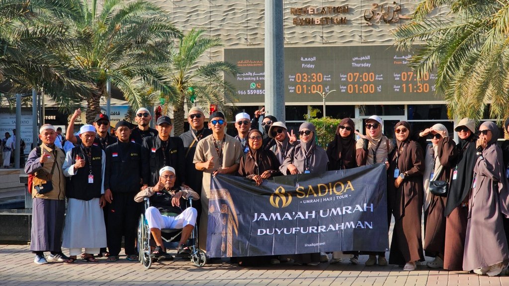 Biro perjalanan haji reguler, plus, dan furoda. Travel umrah reguler, plus, dan private. Halal tour Indonesia dan Internasional.