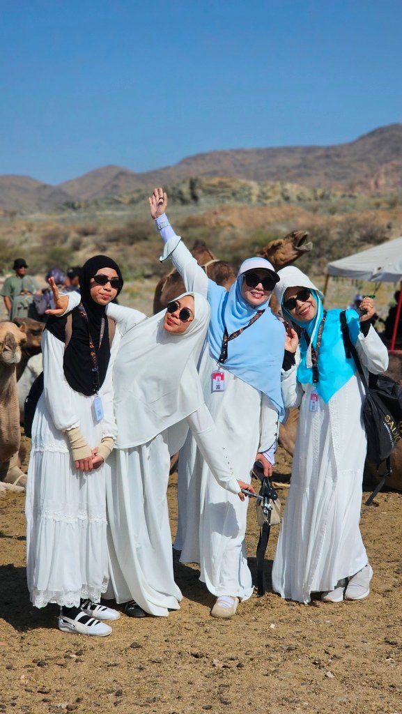Biro perjalanan haji reguler, plus, dan furoda. Travel umrah reguler, plus, dan private. Halal tour Indonesia dan Internasional.