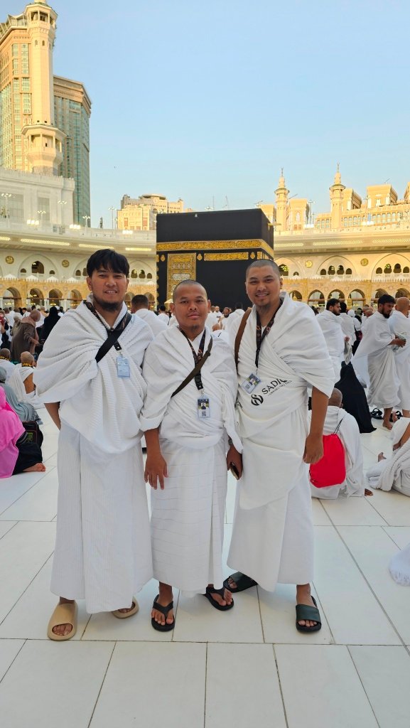 Biro perjalanan haji reguler, plus, dan furoda. Travel umrah reguler, plus, dan private. Halal tour Indonesia dan Internasional.