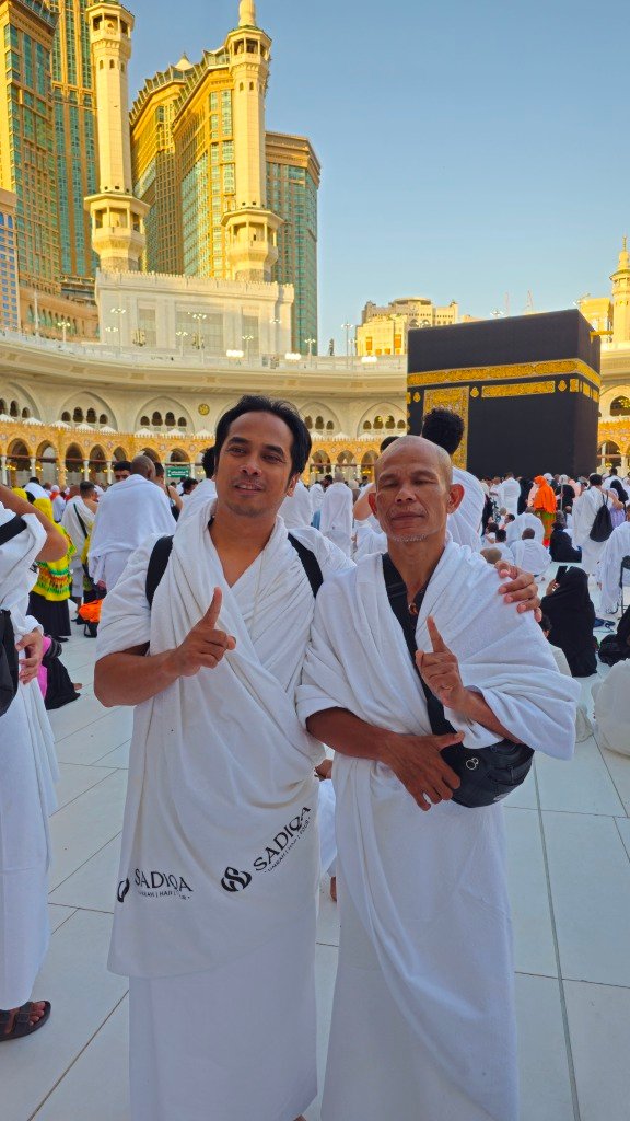 Biro perjalanan haji reguler, plus, dan furoda. Travel umrah reguler, plus, dan private. Halal tour Indonesia dan Internasional.