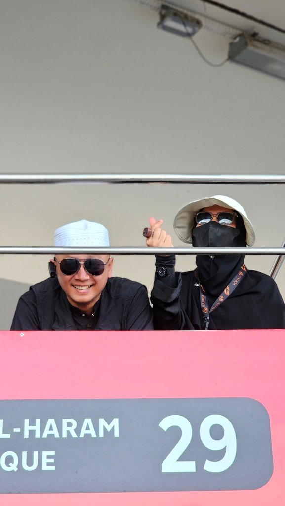 Biro perjalanan haji reguler, plus, dan furoda. Travel umrah reguler, plus, dan private. Halal tour Indonesia dan Internasional.