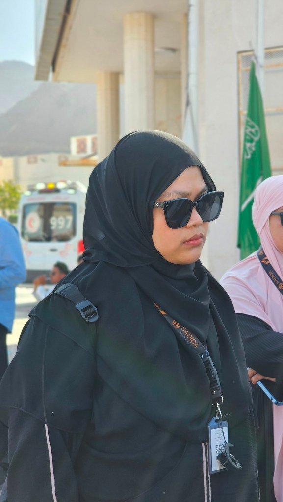 Biro perjalanan haji reguler, plus, dan furoda. Travel umrah reguler, plus, dan private. Halal tour Indonesia dan Internasional.
