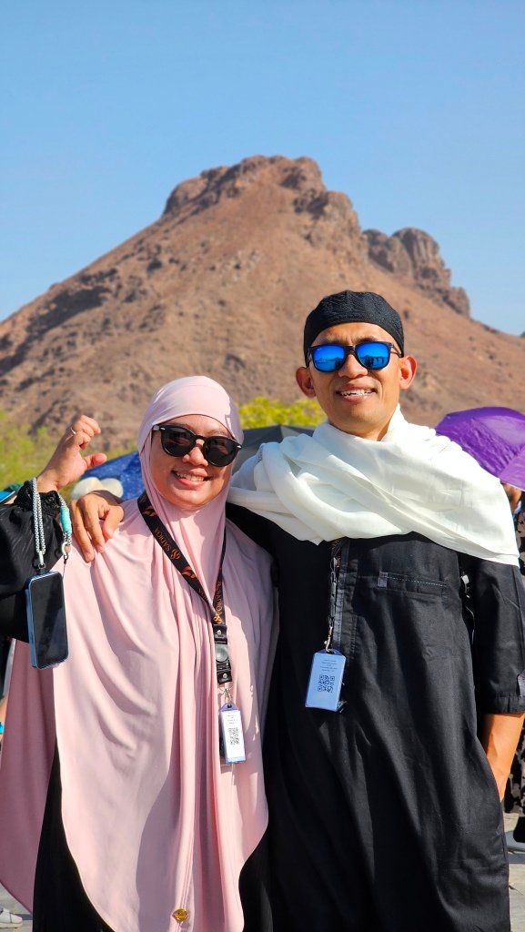 Biro perjalanan haji reguler, plus, dan furoda. Travel umrah reguler, plus, dan private. Halal tour Indonesia dan Internasional.