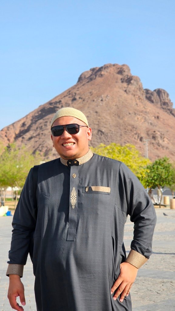 Biro perjalanan haji reguler, plus, dan furoda. Travel umrah reguler, plus, dan private. Halal tour Indonesia dan Internasional.