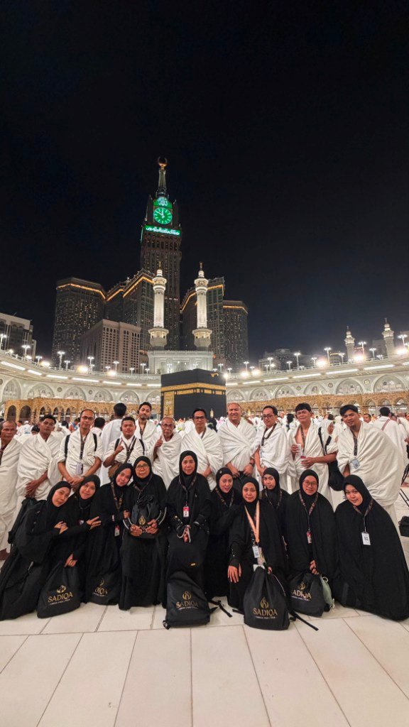 Biro perjalanan haji reguler, plus, dan furoda. Travel umrah reguler, plus, dan private. Halal tour Indonesia dan Internasional.