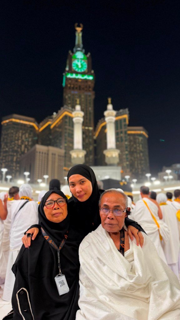 Biro perjalanan haji reguler, plus, dan furoda. Travel umrah reguler, plus, dan private. Halal tour Indonesia dan Internasional.