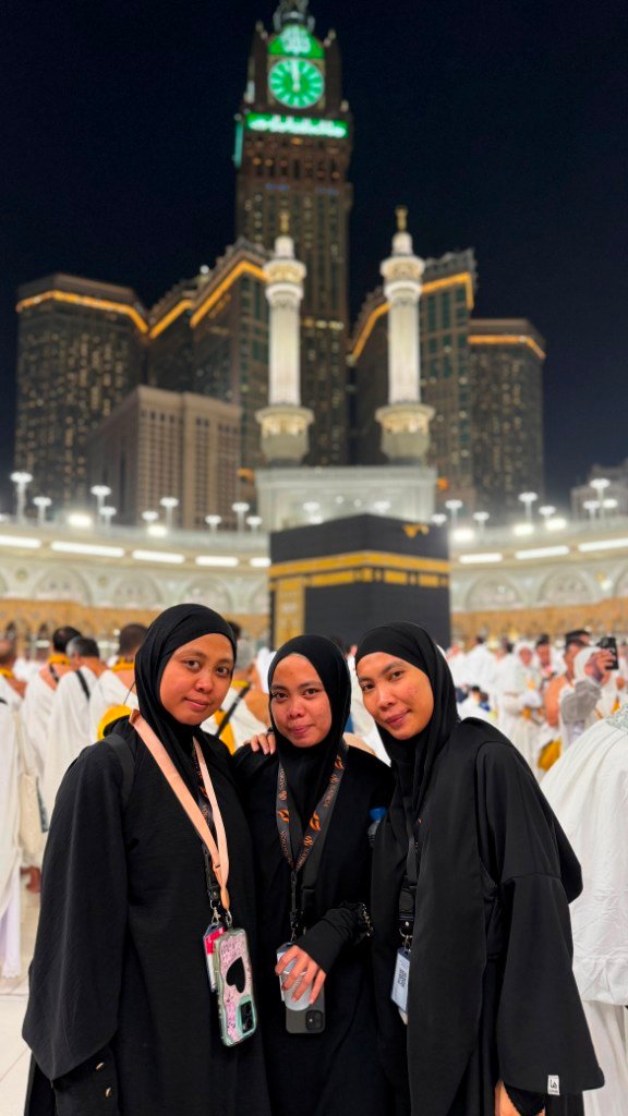 Biro perjalanan haji reguler, plus, dan furoda. Travel umrah reguler, plus, dan private. Halal tour Indonesia dan Internasional.